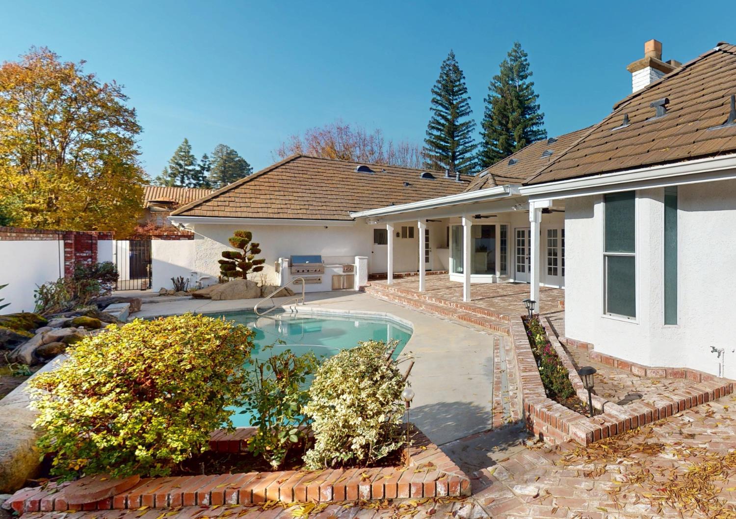 2903 W Cromwell Ave, Fresno, CA 93711