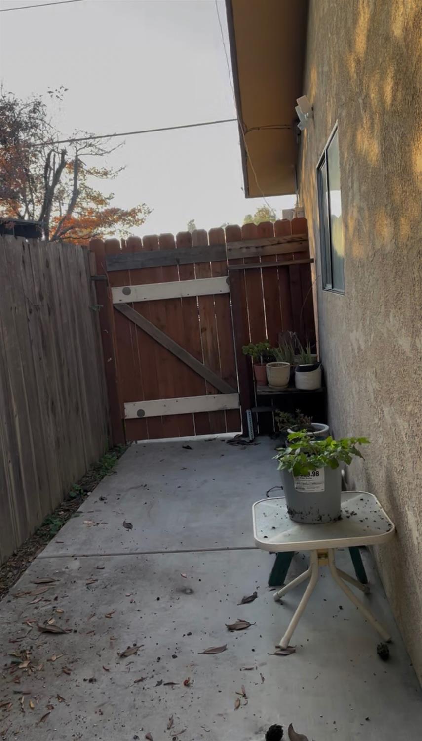 3804 Thompson Ave, Selma, CA 93662