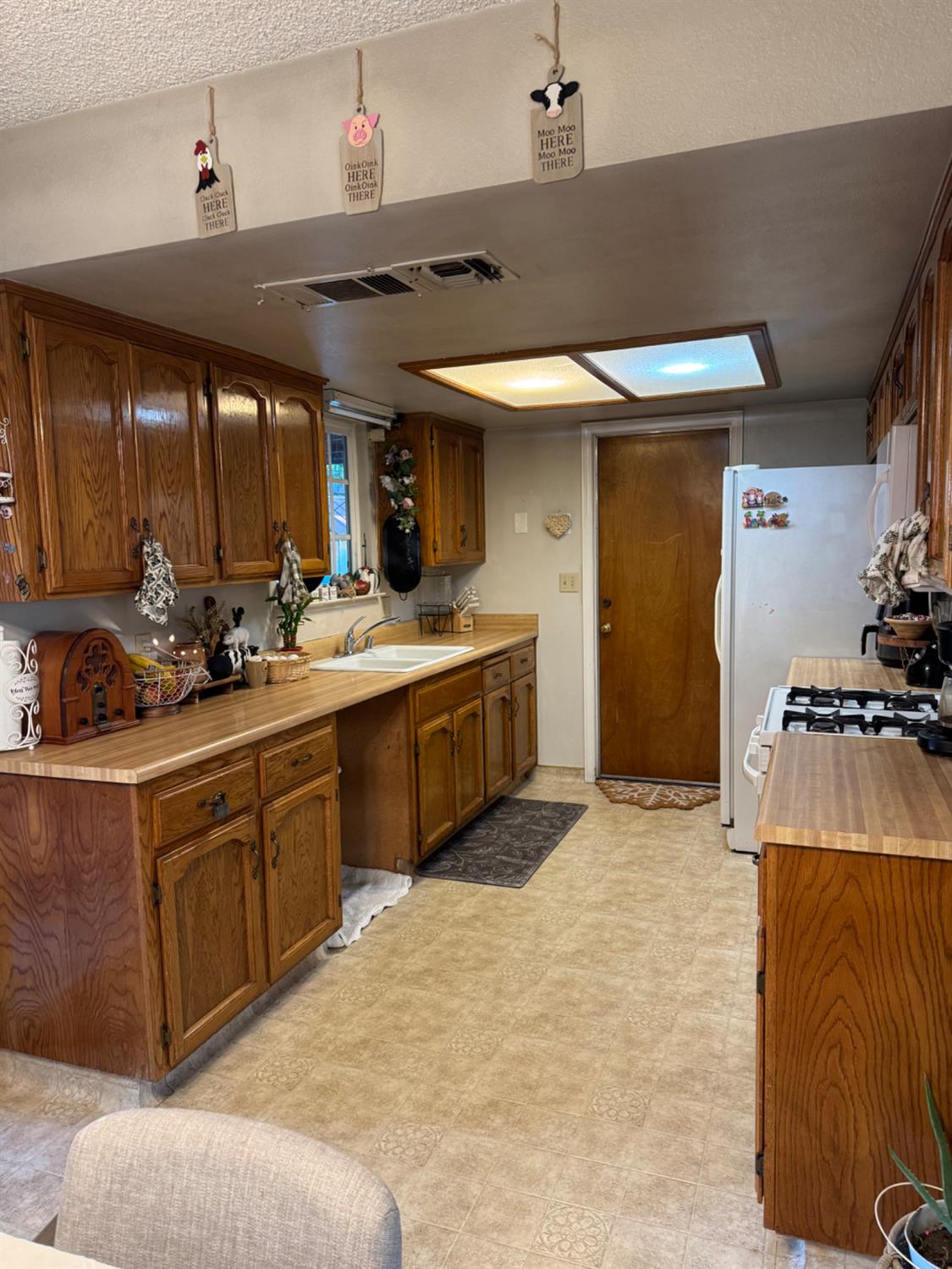 3804 Thompson Ave, Selma, CA 93662