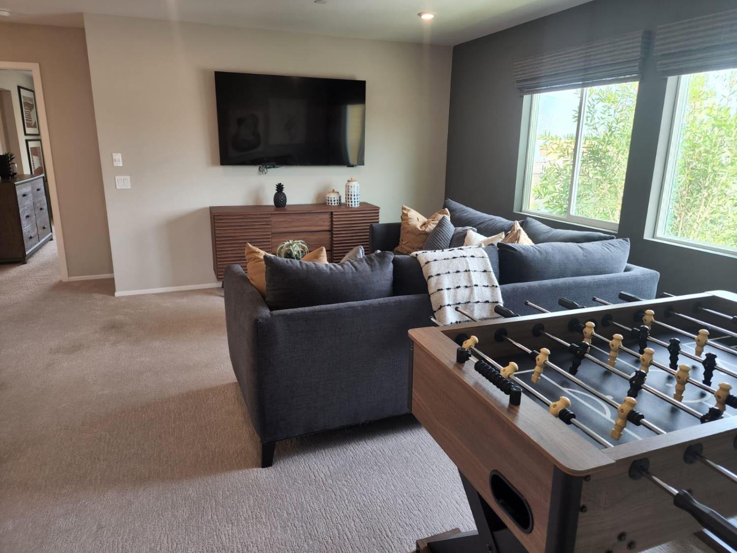 3854 W Bodega Way, San Bernardino, CA 92407