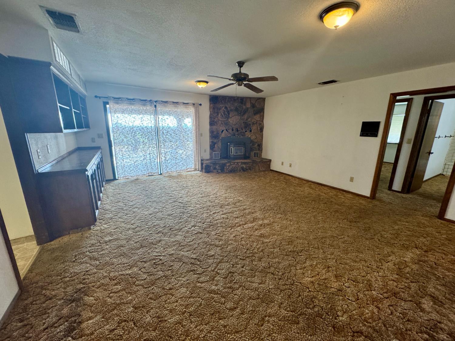 17617 W Belmont Ave, Kerman, CA 93630