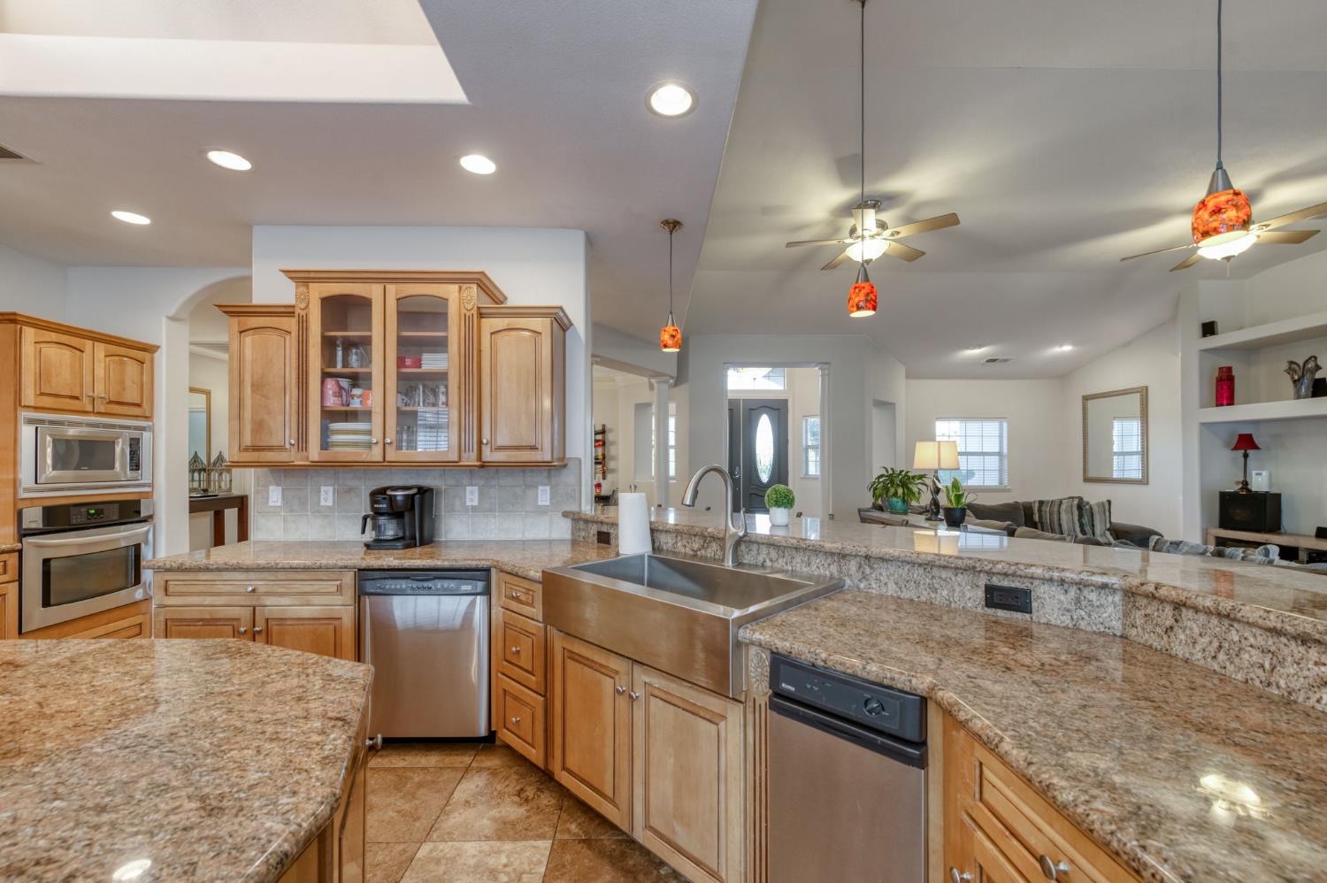 17448 Island Dr, Madera, CA 93636