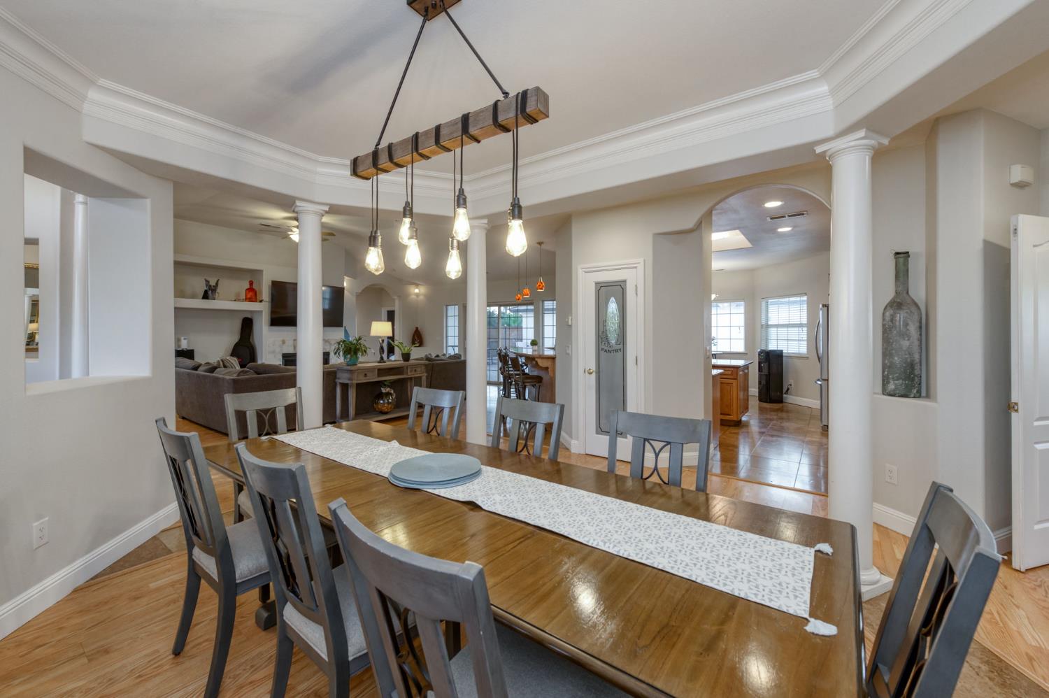 17448 Island Dr, Madera, CA 93636