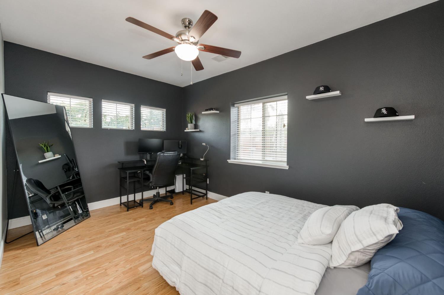 17448 Island Dr, Madera, CA 93636