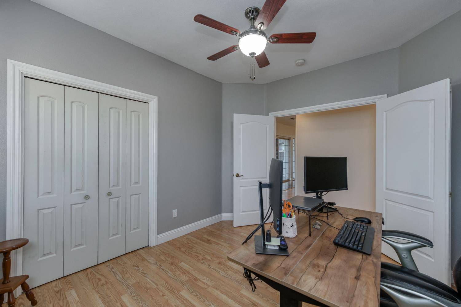 17448 Island Dr, Madera, CA 93636