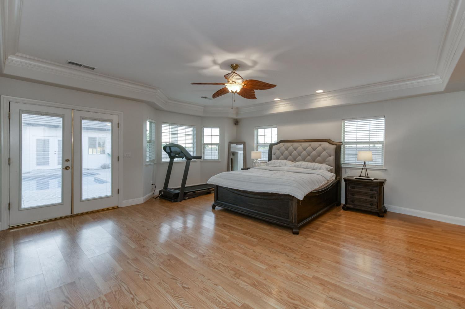 17448 Island Dr, Madera, CA 93636