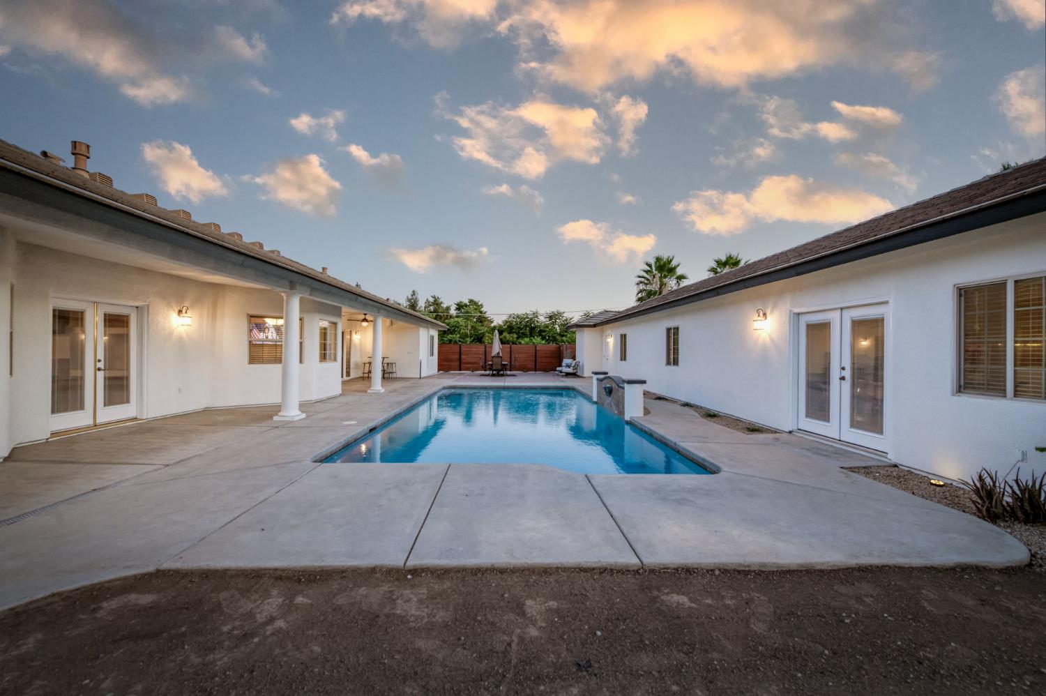 17448 Island Dr, Madera, CA 93636