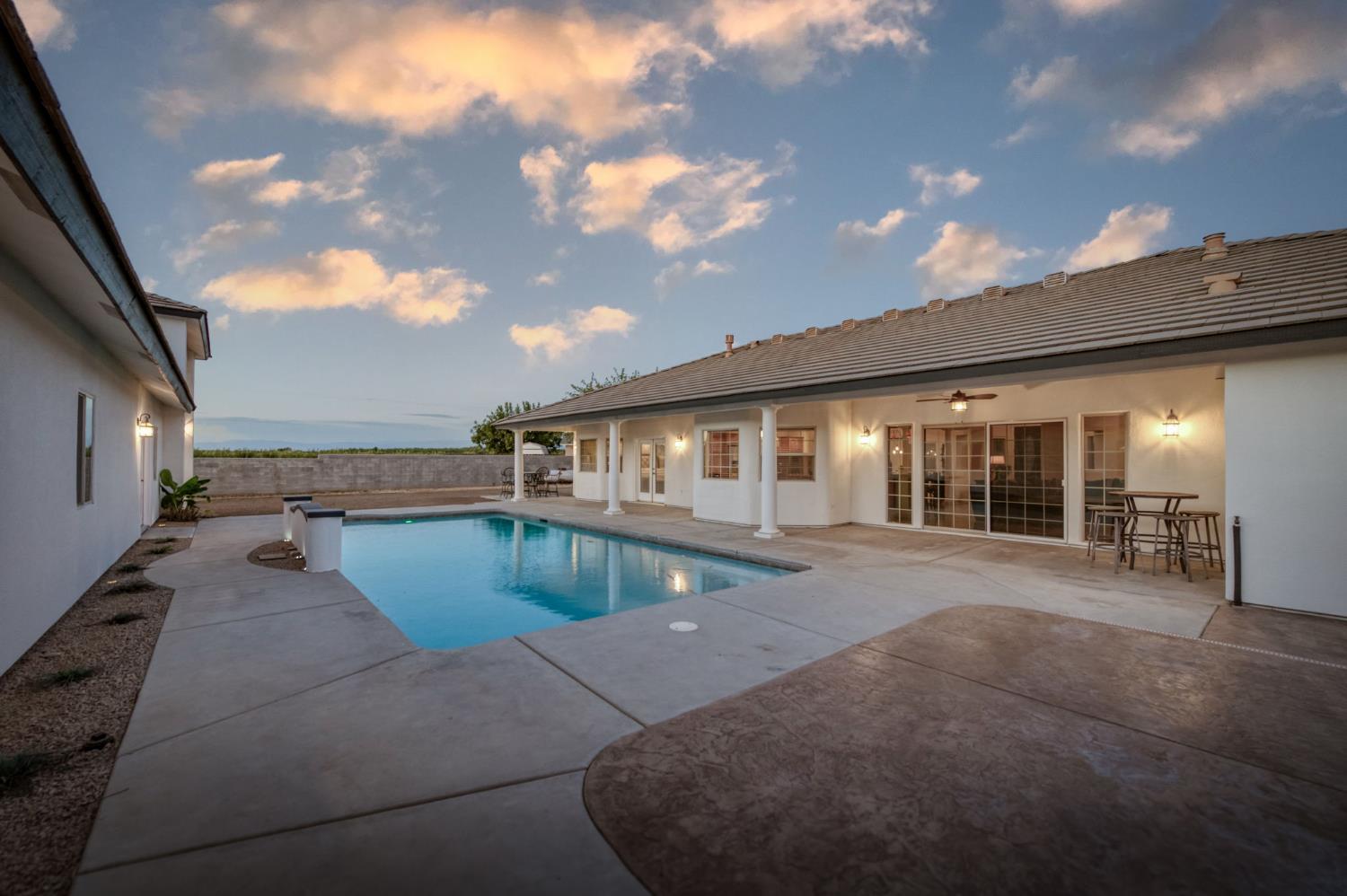 17448 Island Dr, Madera, CA 93636