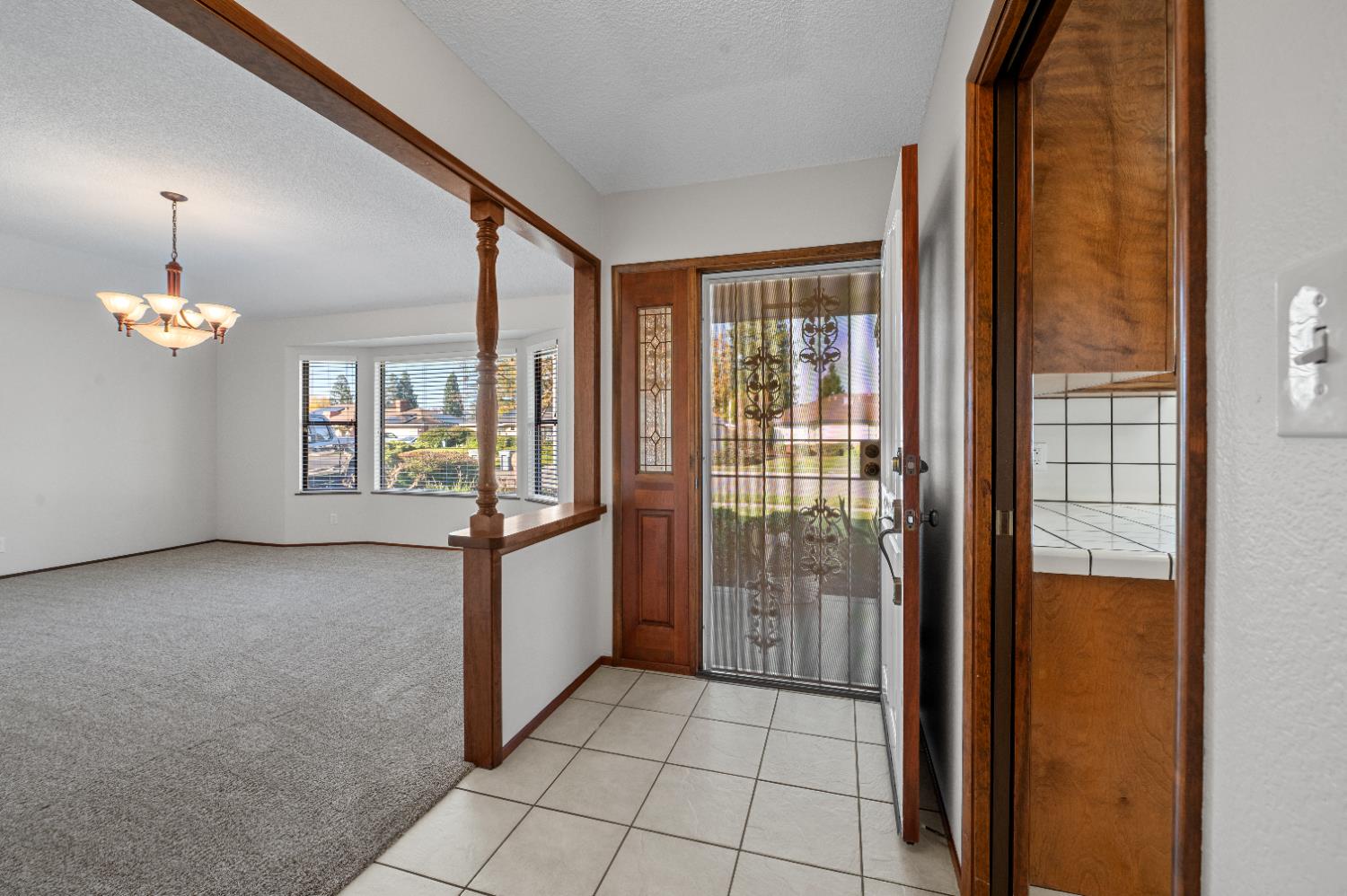 1673 E Cromwell Ave, Fresno, CA 93720