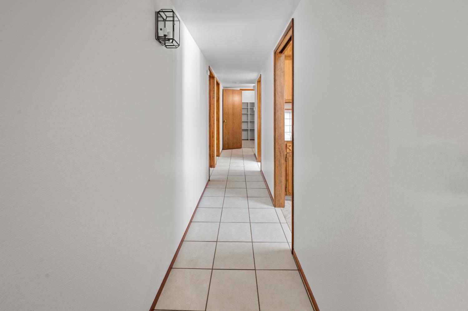 1673 E Cromwell Ave, Fresno, CA 93720