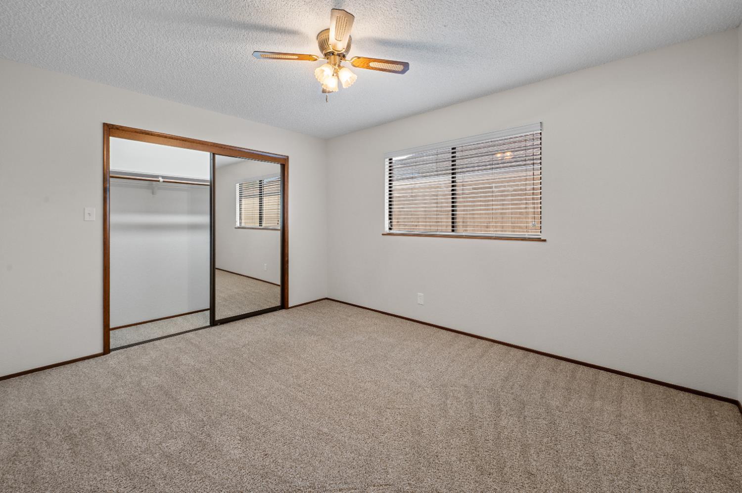 1673 E Cromwell Ave, Fresno, CA 93720