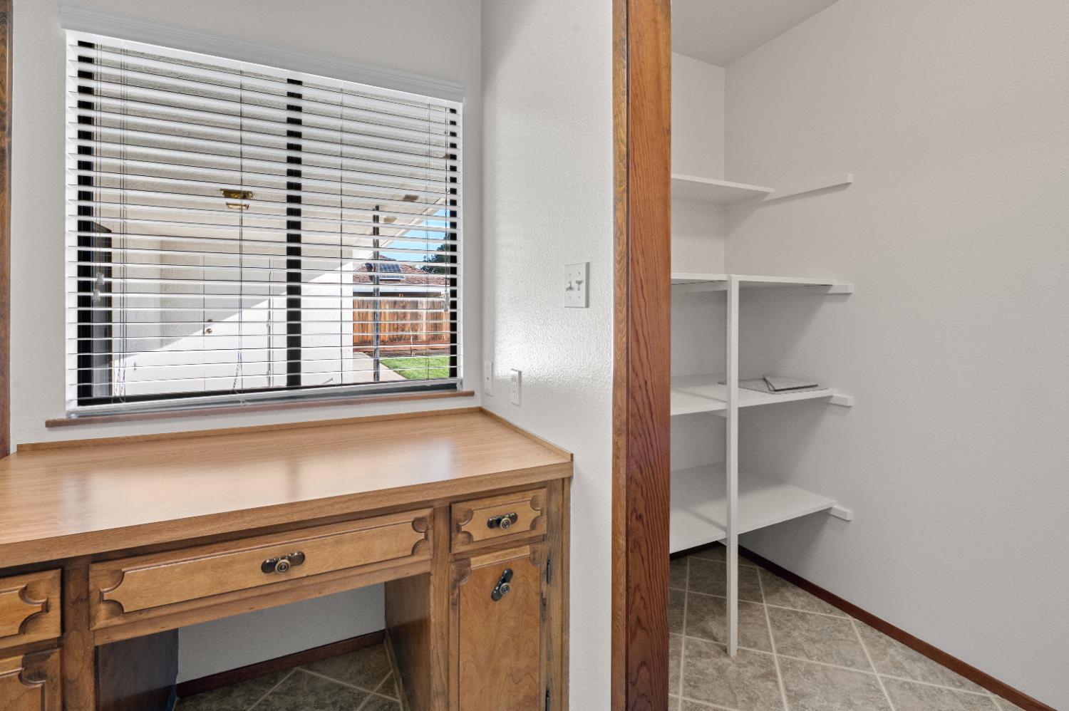 1673 E Cromwell Ave, Fresno, CA 93720