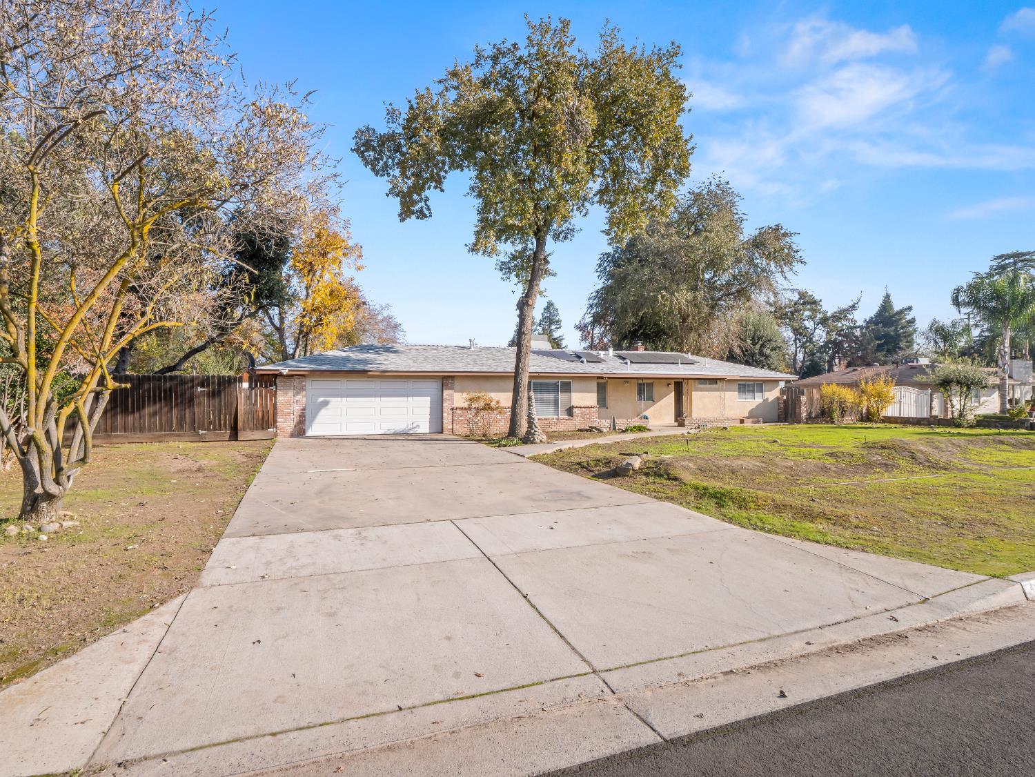 4430 N Teilman Ave, Fresno, CA 93705