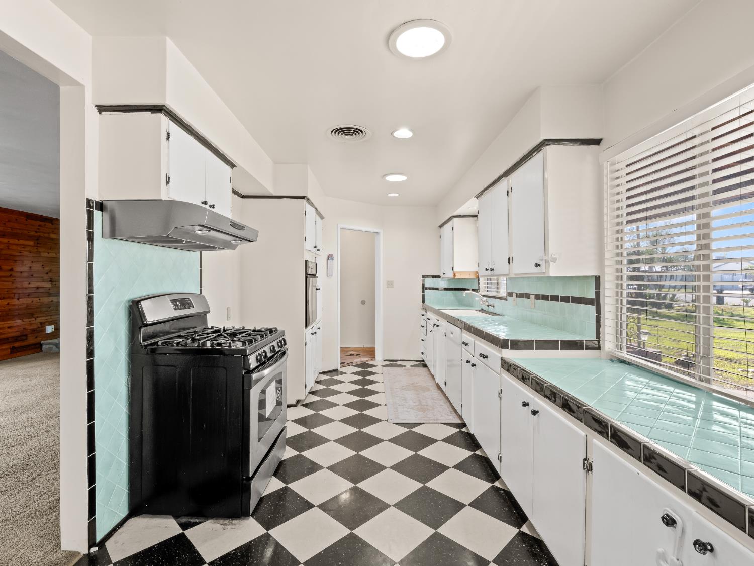 4430 N Teilman Ave, Fresno, CA 93705