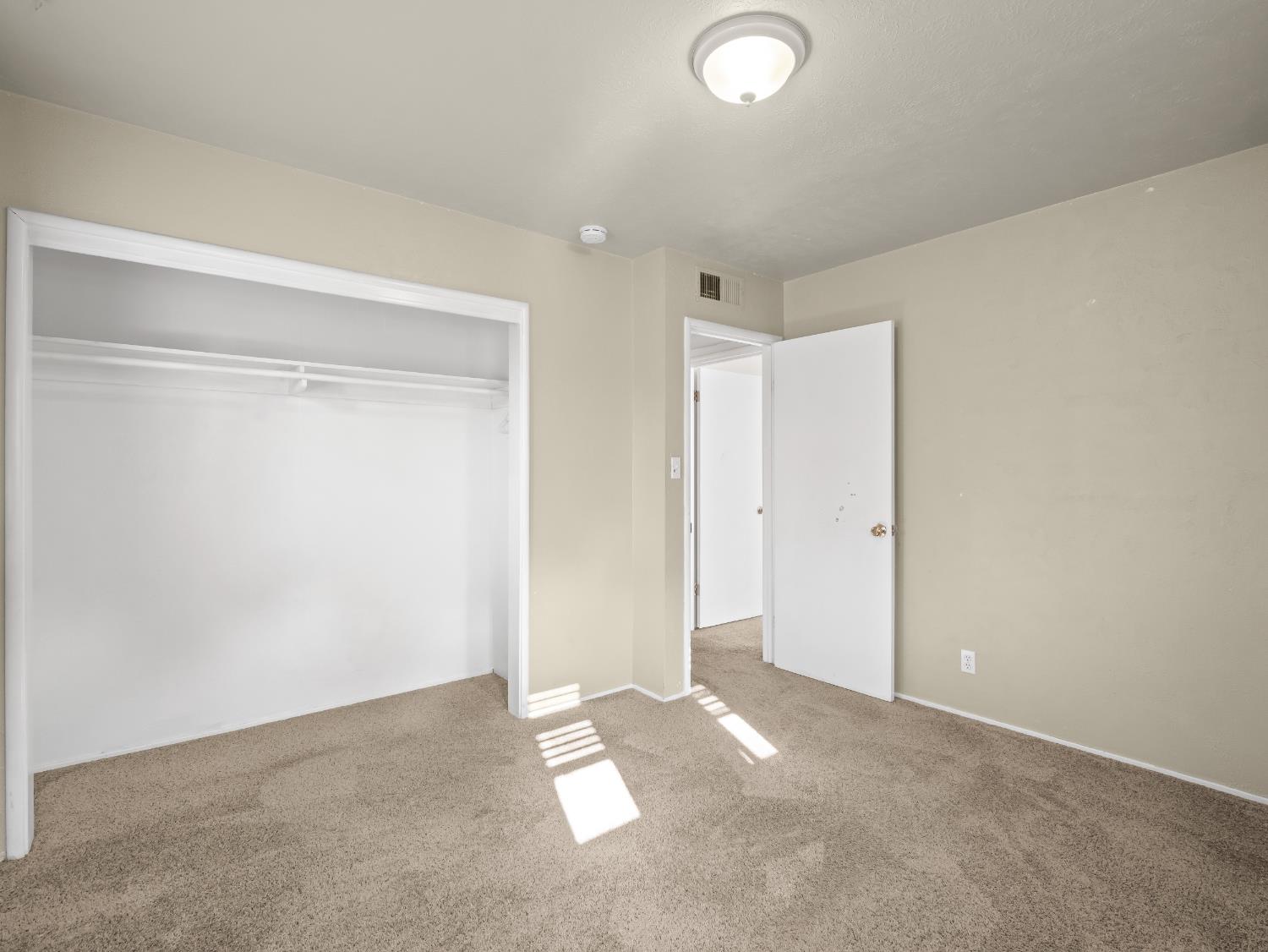 4430 N Teilman Ave, Fresno, CA 93705