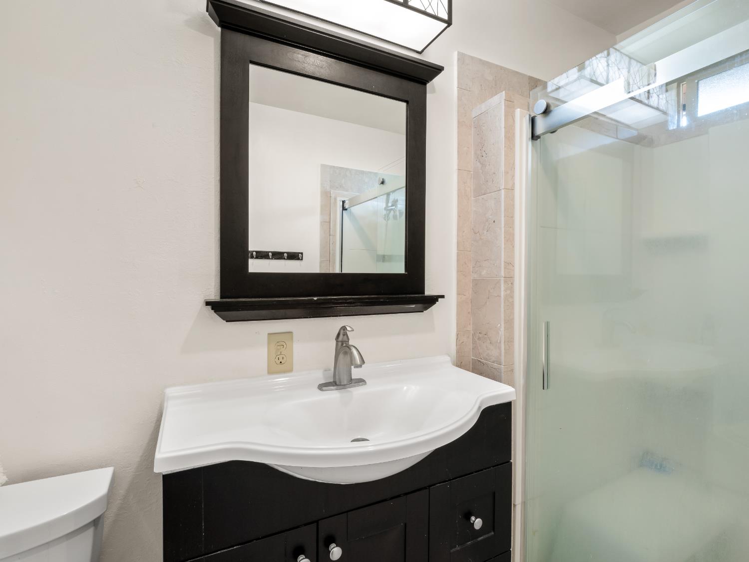 4430 N Teilman Ave, Fresno, CA 93705