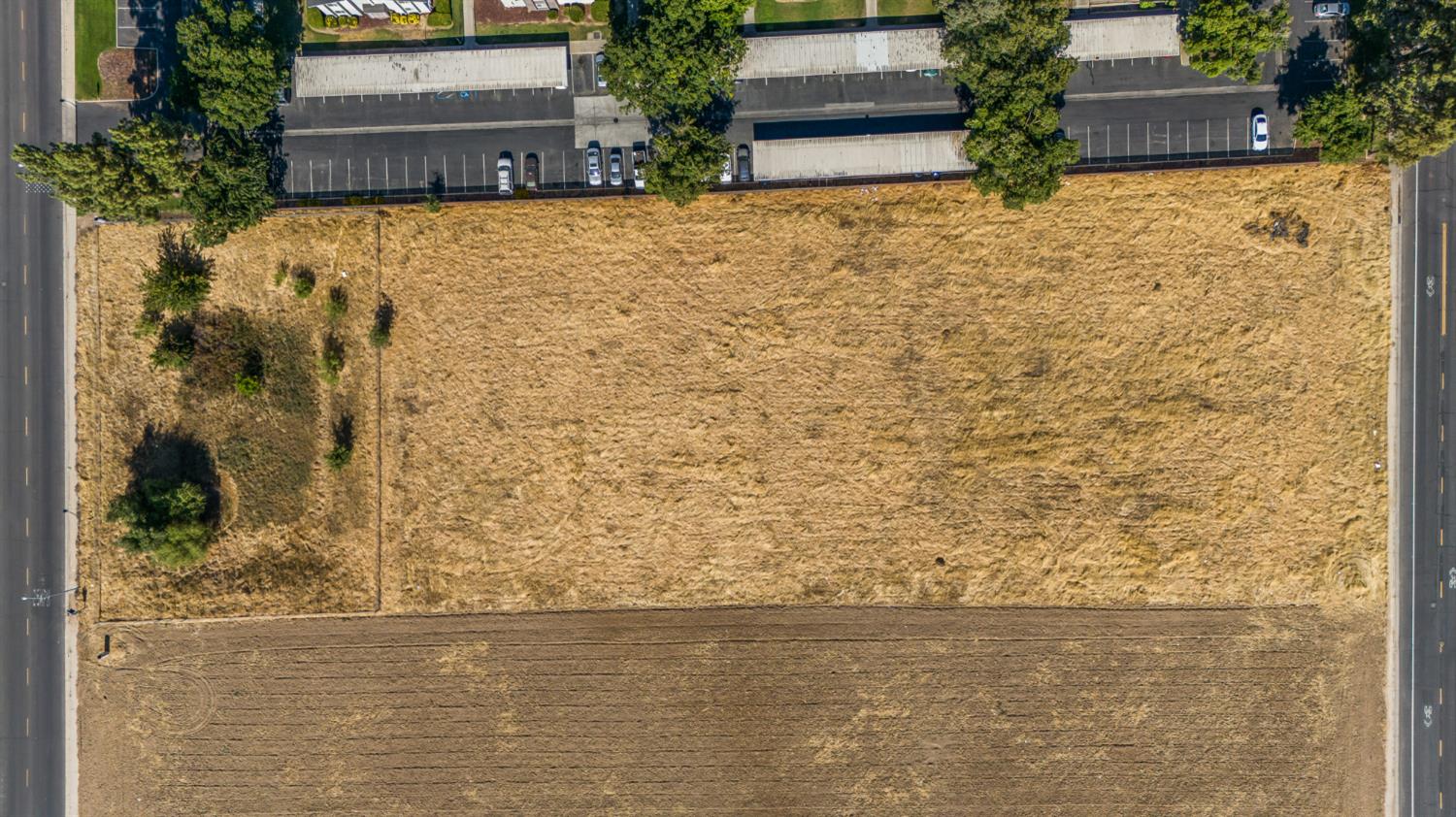 0 0 E Sequoia Dr, Dinuba, CA 93618