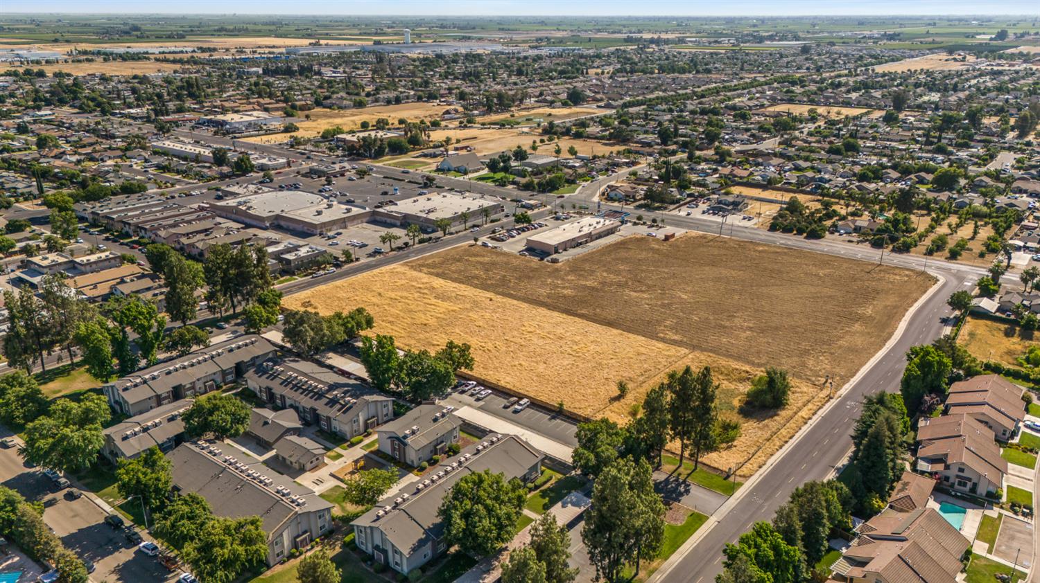 0 0 E Sequoia Dr, Dinuba, CA 93618