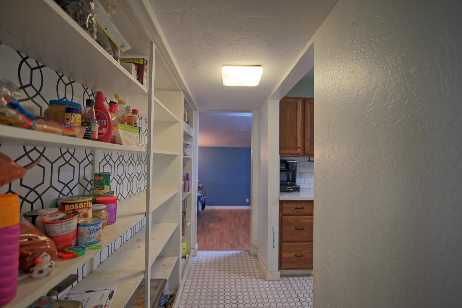 410 E Florinda, Hanford, CA 93230