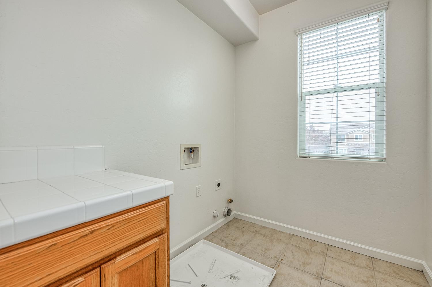 4386 W Artemisa Dr, Fresno, CA 93722