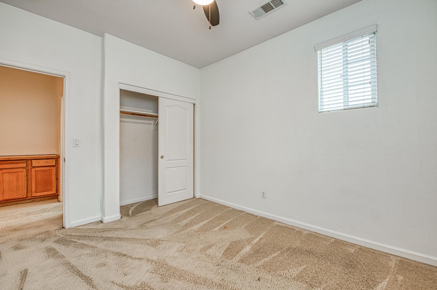 4386 W Artemisa Dr, Fresno, CA 93722