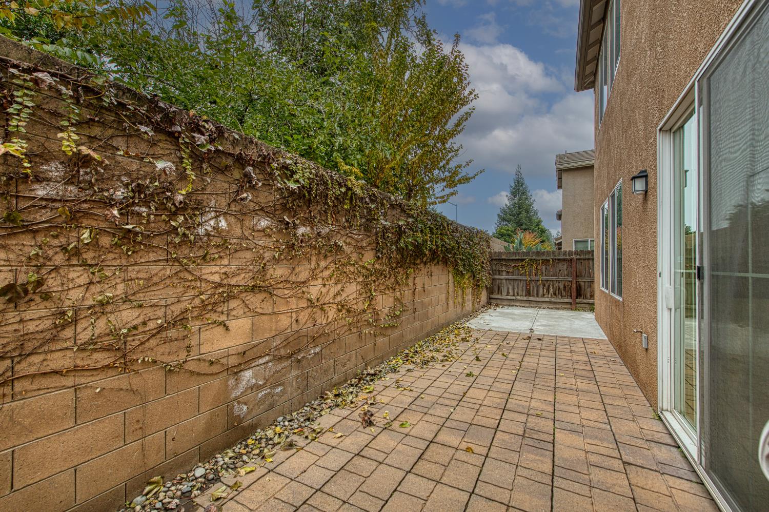 4386 W Artemisa Dr, Fresno, CA 93722