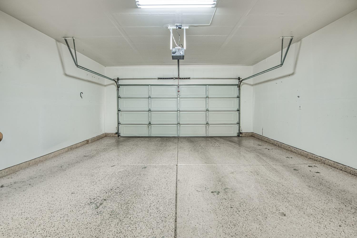 4386 W Artemisa Dr, Fresno, CA 93722