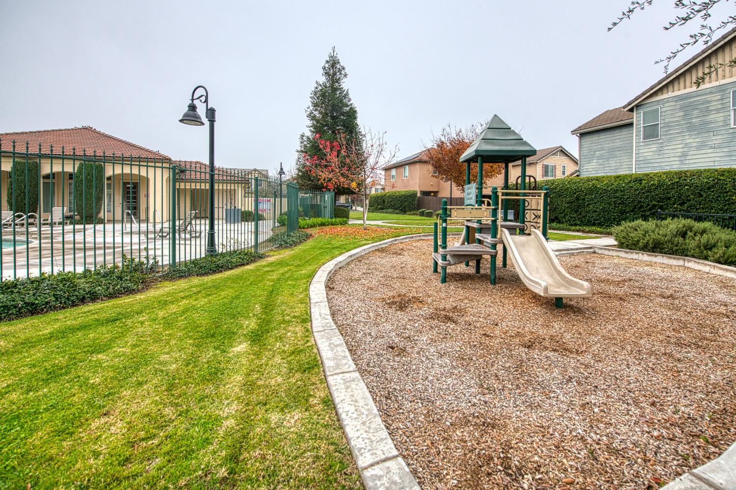 4386 W Artemisa Dr, Fresno, CA 93722