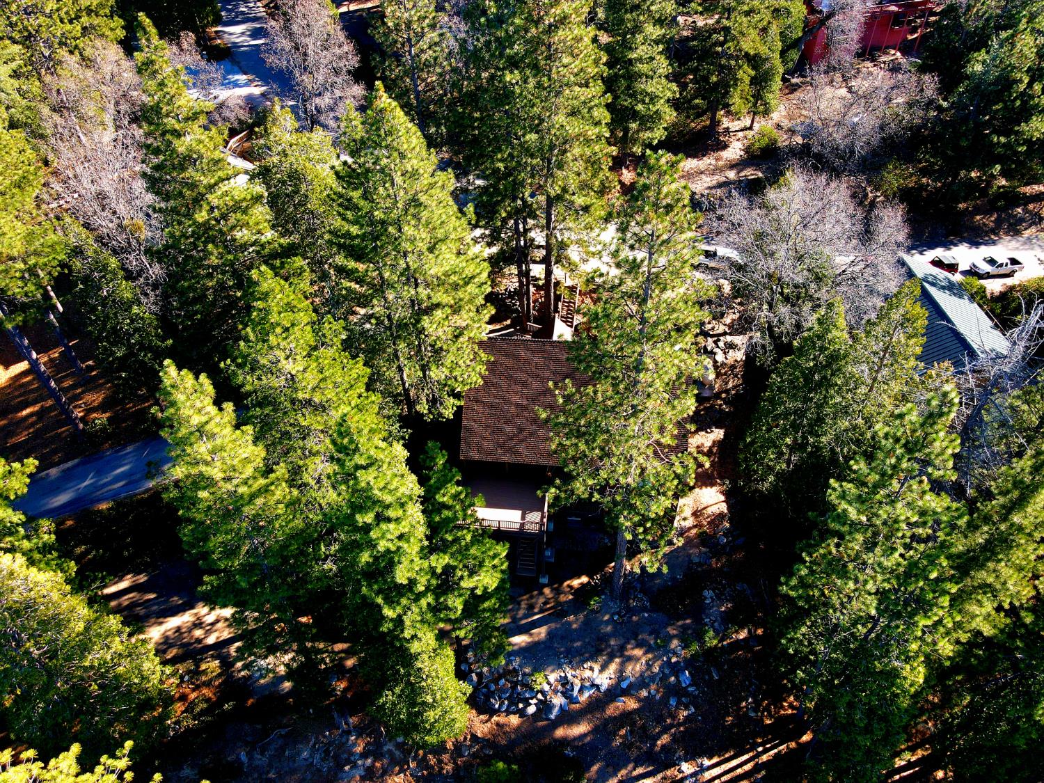 7501 Yosemite Park Way, Yosemite West, CA 95389