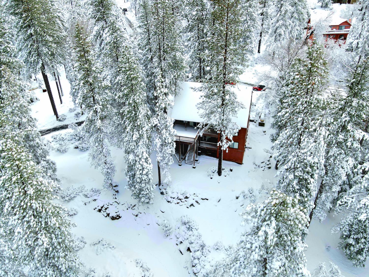 7501 Yosemite Park Way, Yosemite West, CA 95389