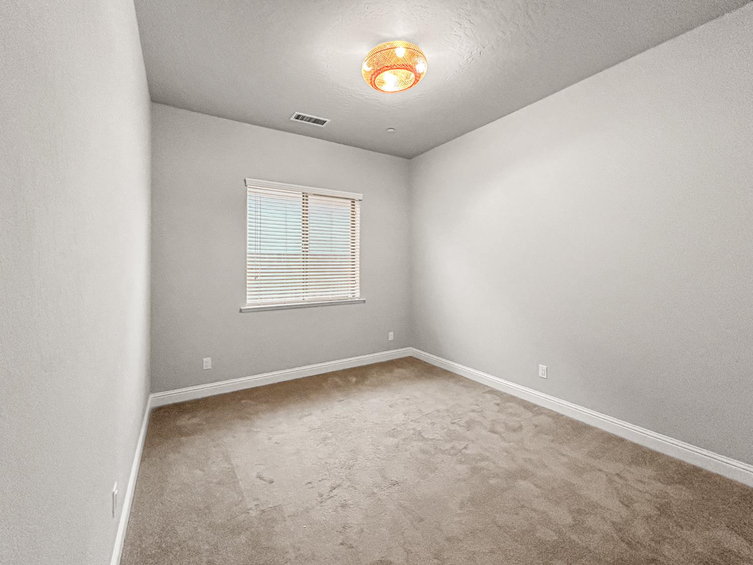 2788 N Douglas Ave, Fresno, CA 93727