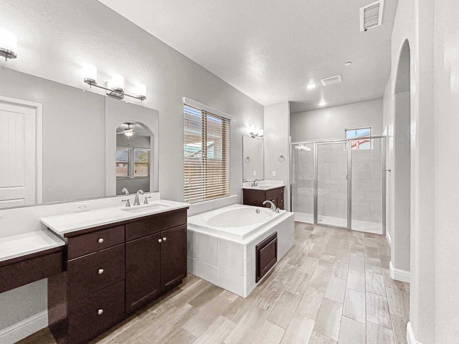 2788 N Douglas Ave, Fresno, CA 93727