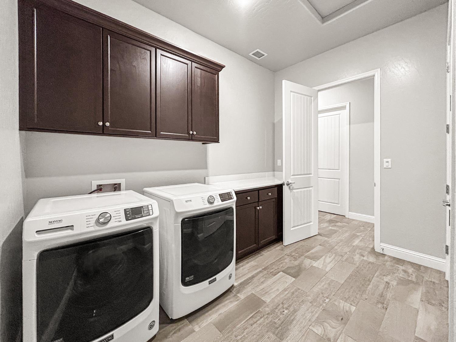 2788 N Douglas Ave, Fresno, CA 93727