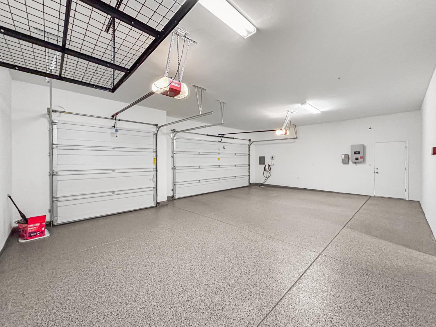 2788 N Douglas Ave, Fresno, CA 93727