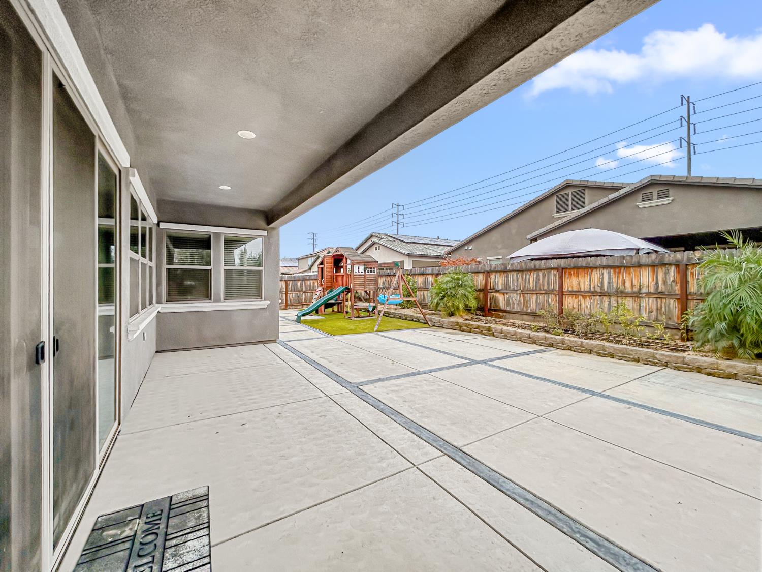 2788 N Douglas Ave, Fresno, CA 93727