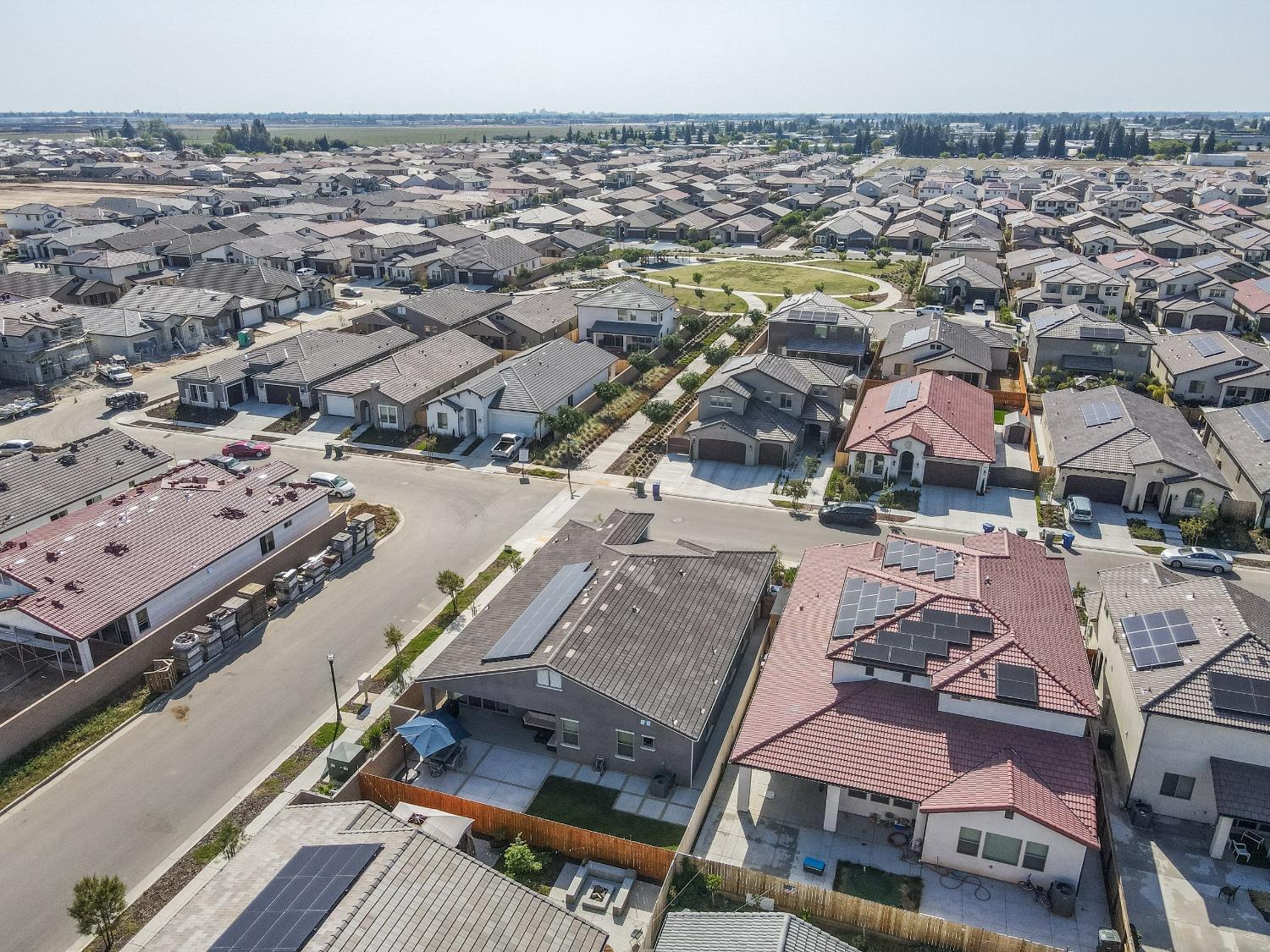 2788 N Douglas Ave, Fresno, CA 93727