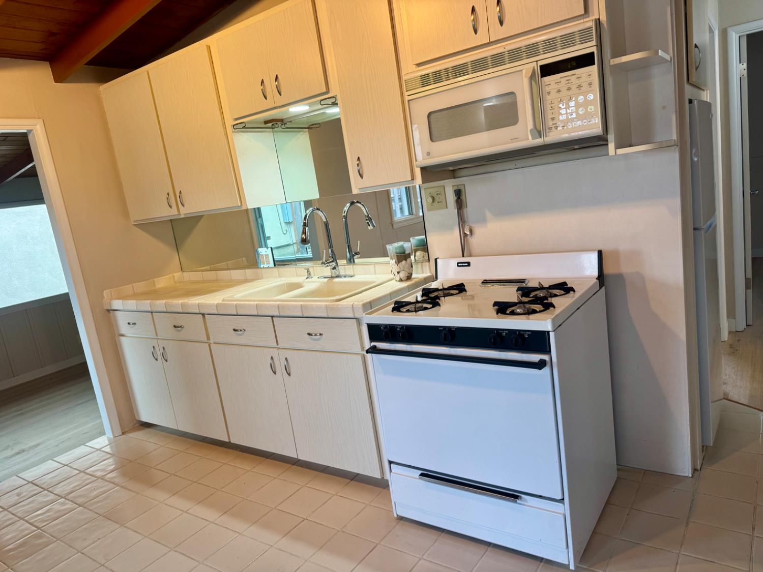 351 Nevis St, Morro Bay, CA 93442