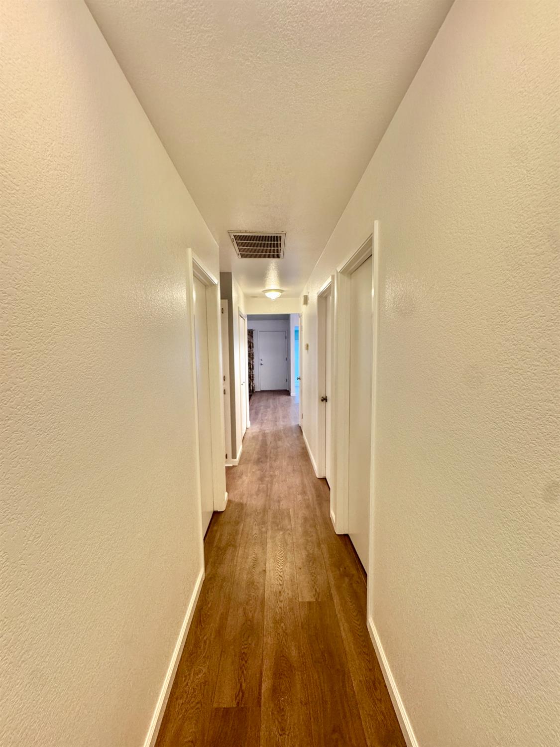 1306 E North Way, Dinuba, CA 93618