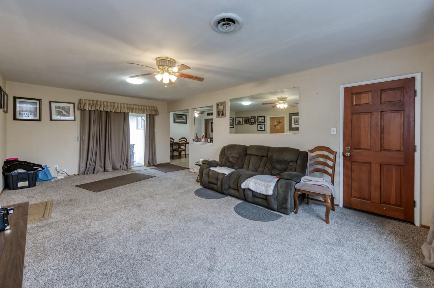 1055 E Dinuba Ave, Reedley, CA 93654