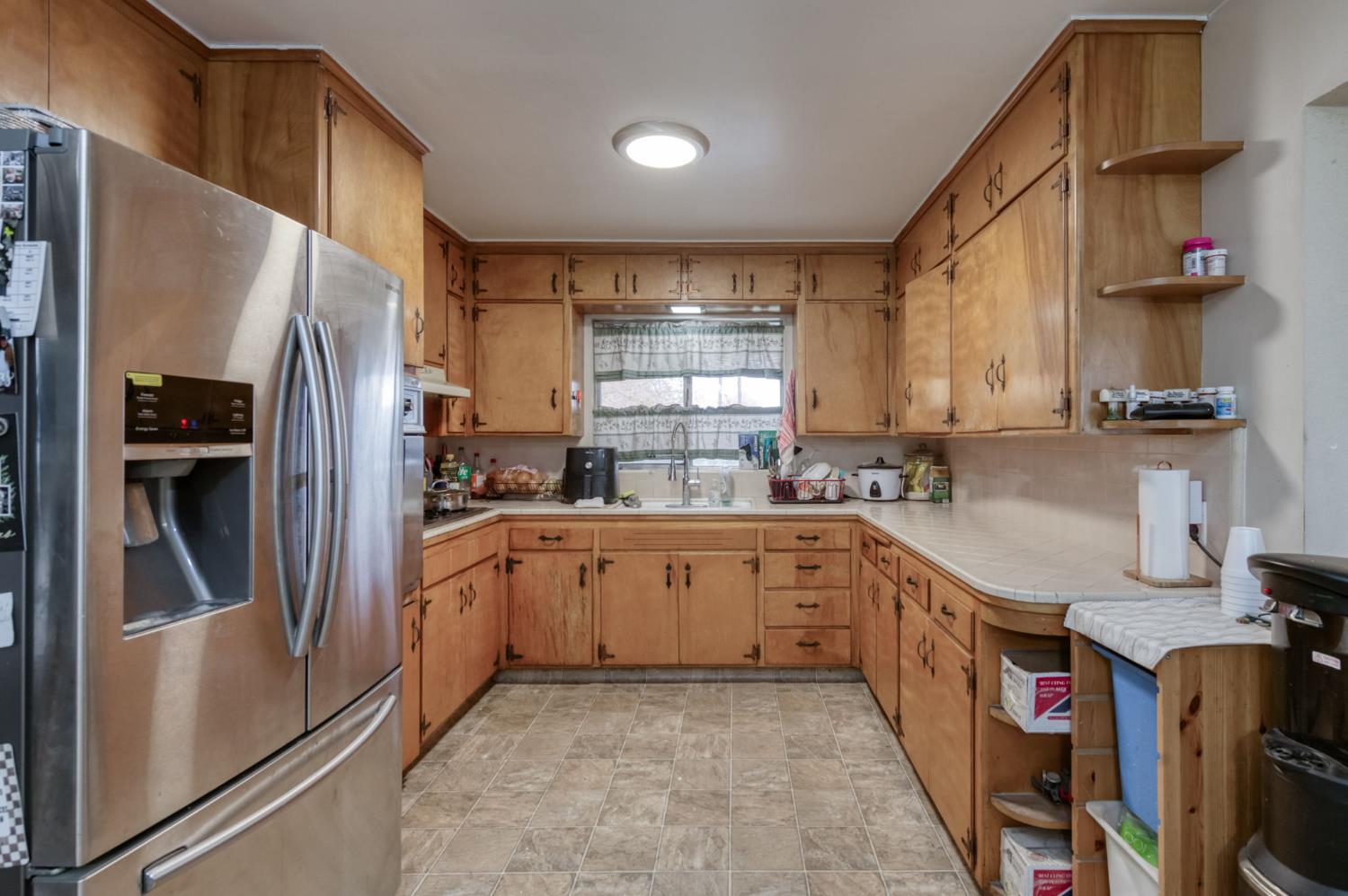 1055 E Dinuba Ave, Reedley, CA 93654