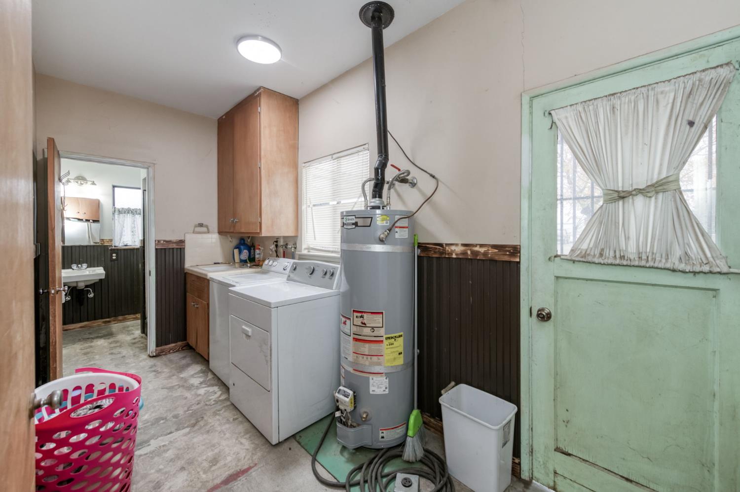 1055 E Dinuba Ave, Reedley, CA 93654