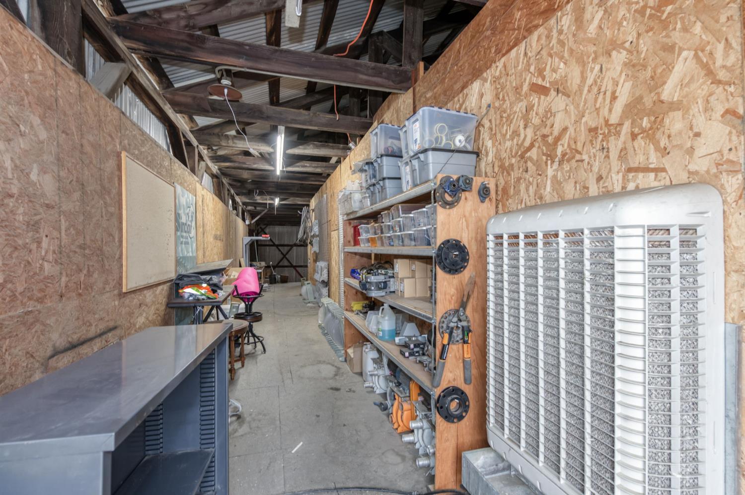 1055 E Dinuba Ave, Reedley, CA 93654