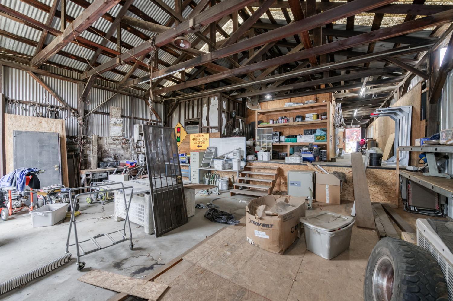 1055 E Dinuba Ave, Reedley, CA 93654