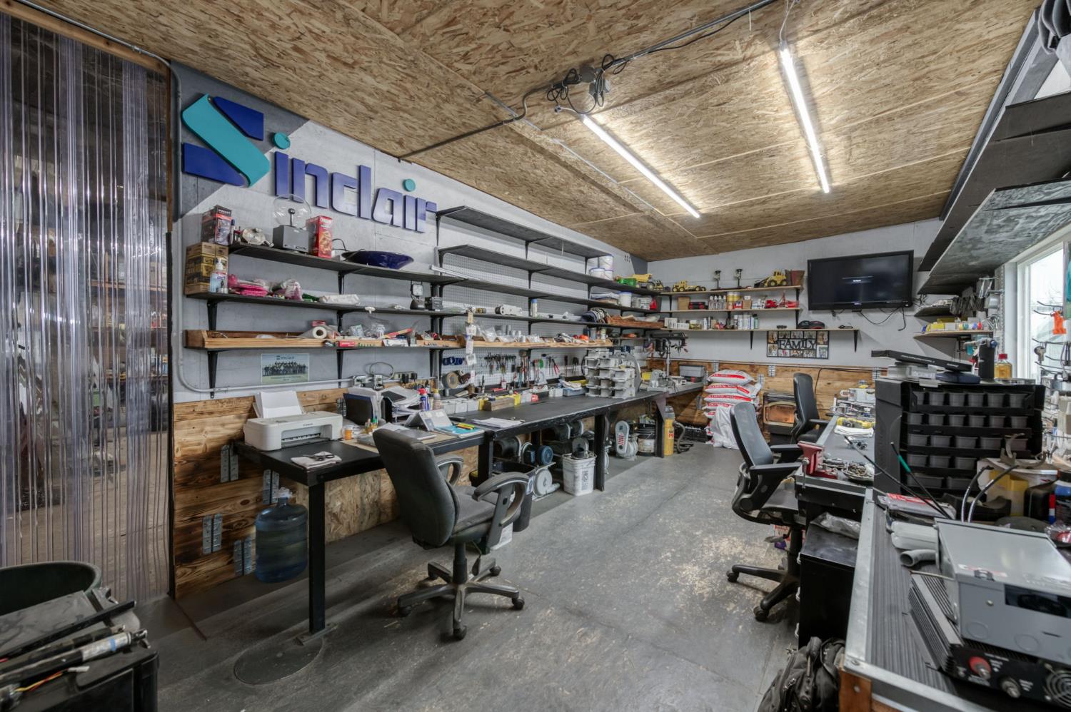 1055 E Dinuba Ave, Reedley, CA 93654