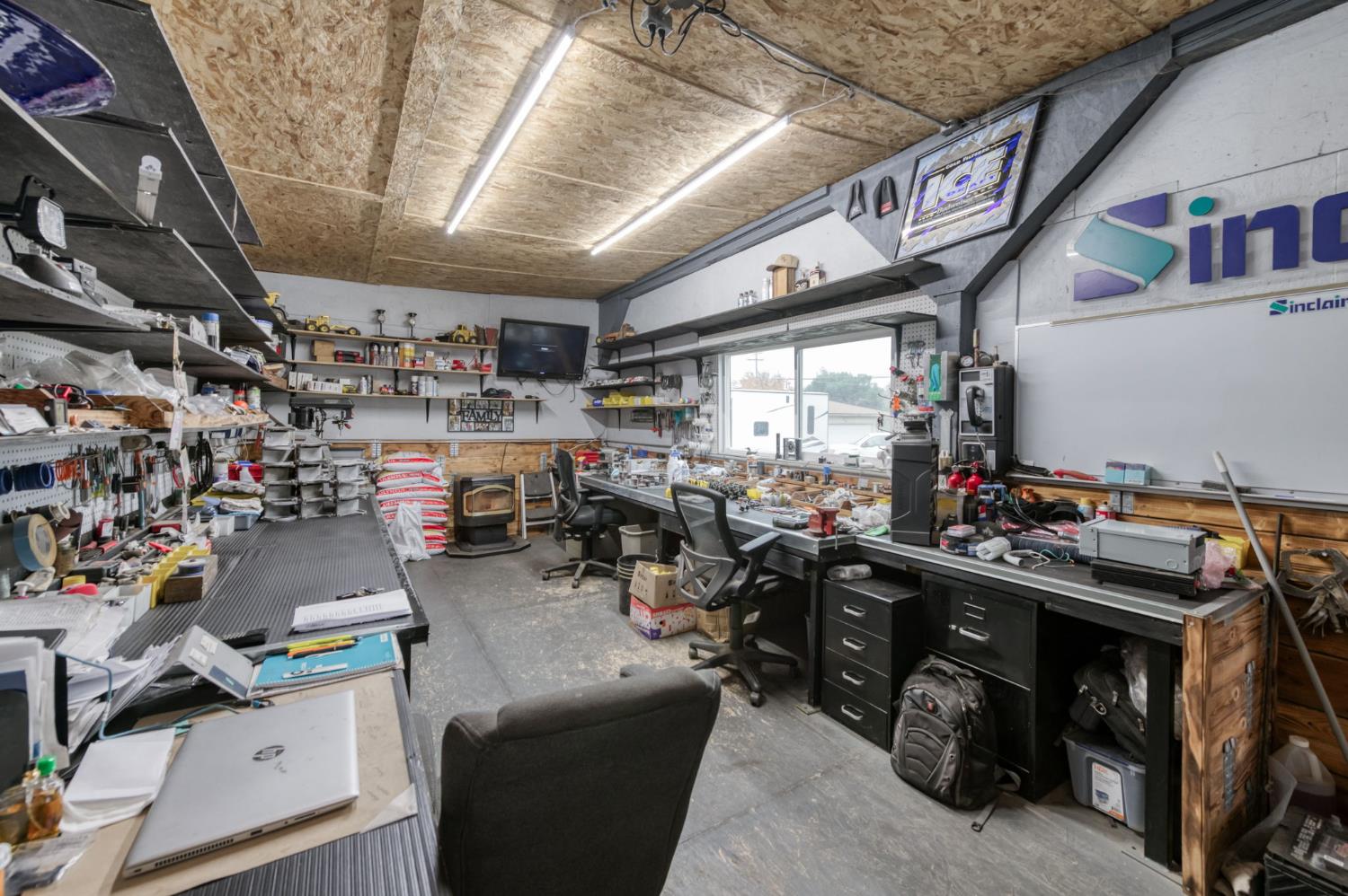 1055 E Dinuba Ave, Reedley, CA 93654