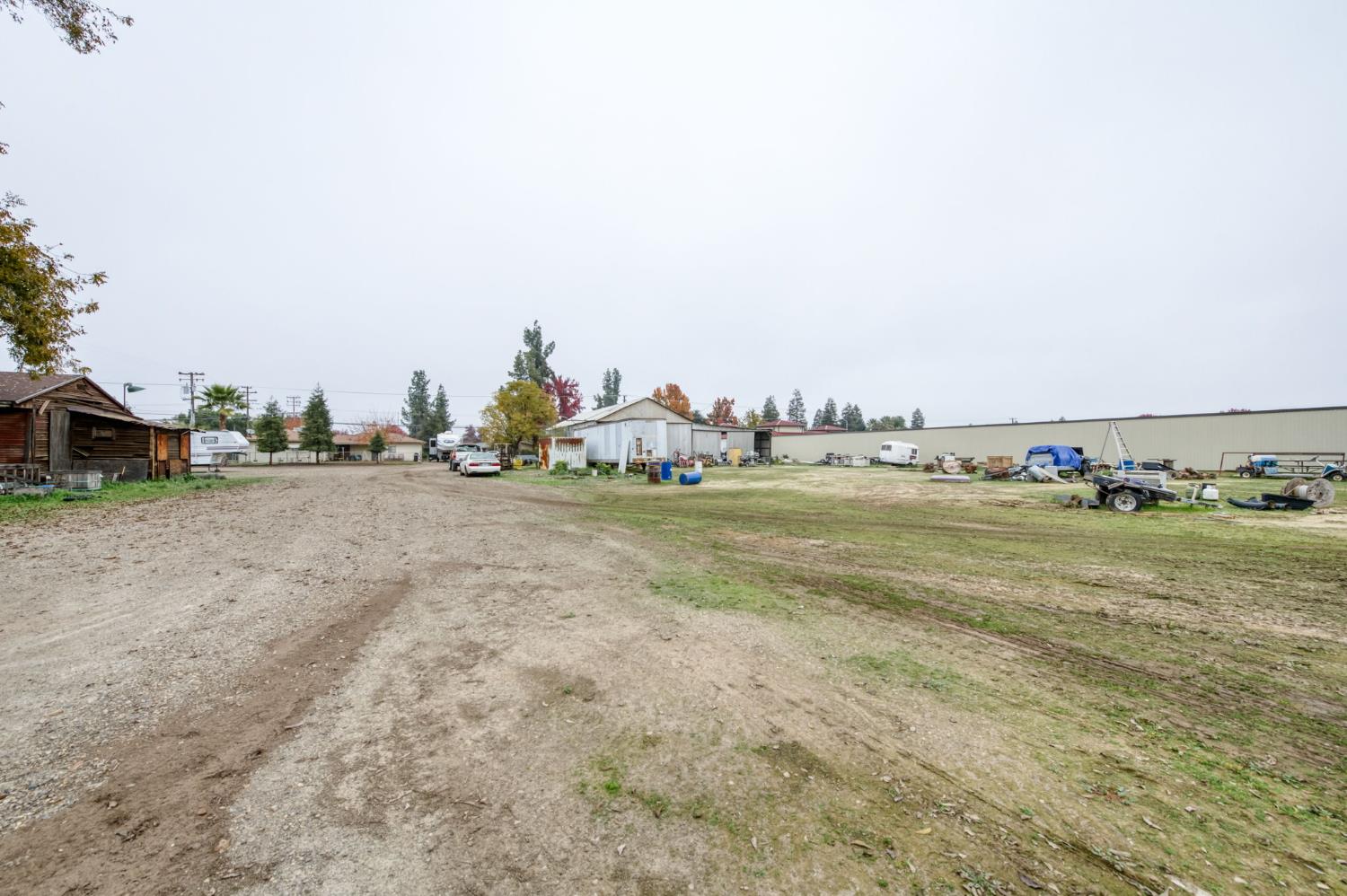 1055 E Dinuba Ave, Reedley, CA 93654