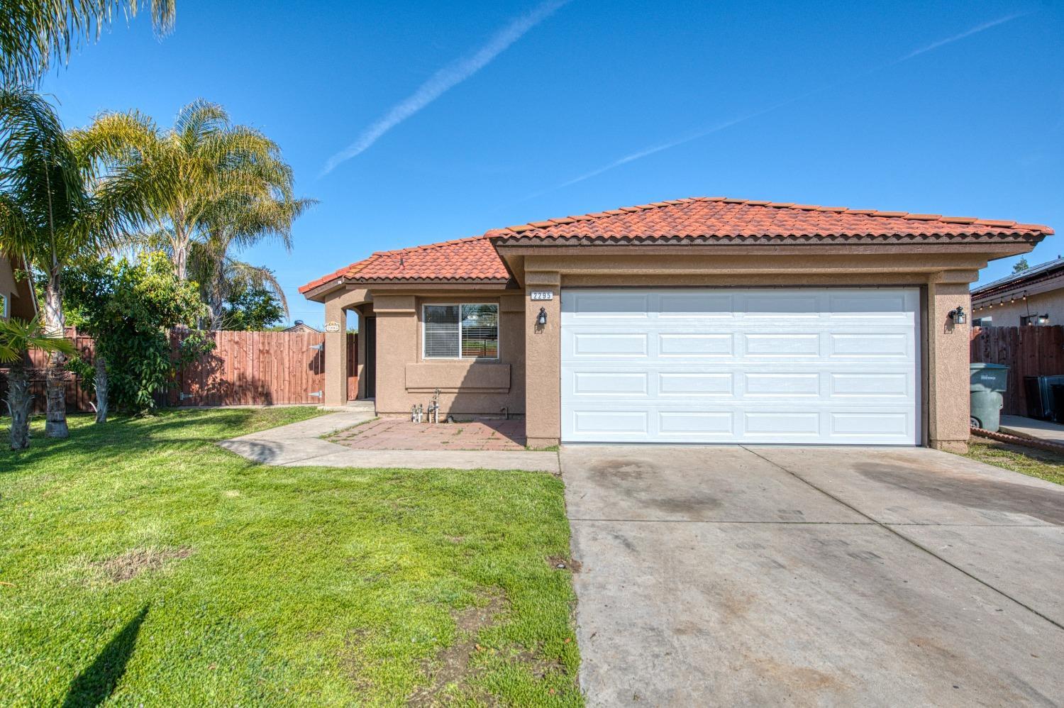 2295 N Lodi, Fresno, CA 93722