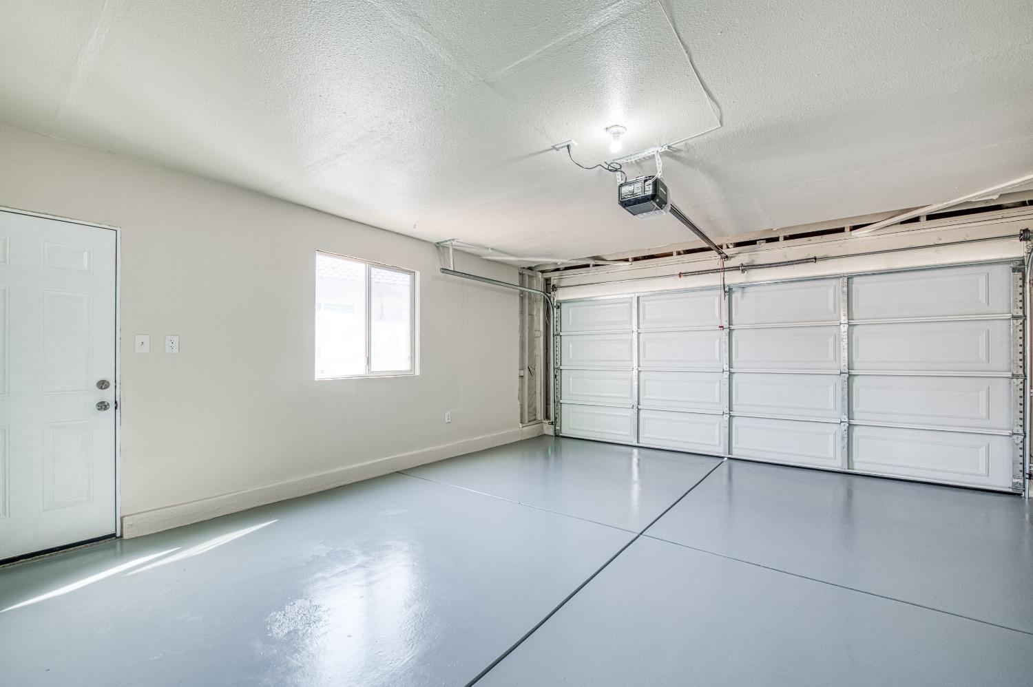 2295 N Lodi, Fresno, CA 93722