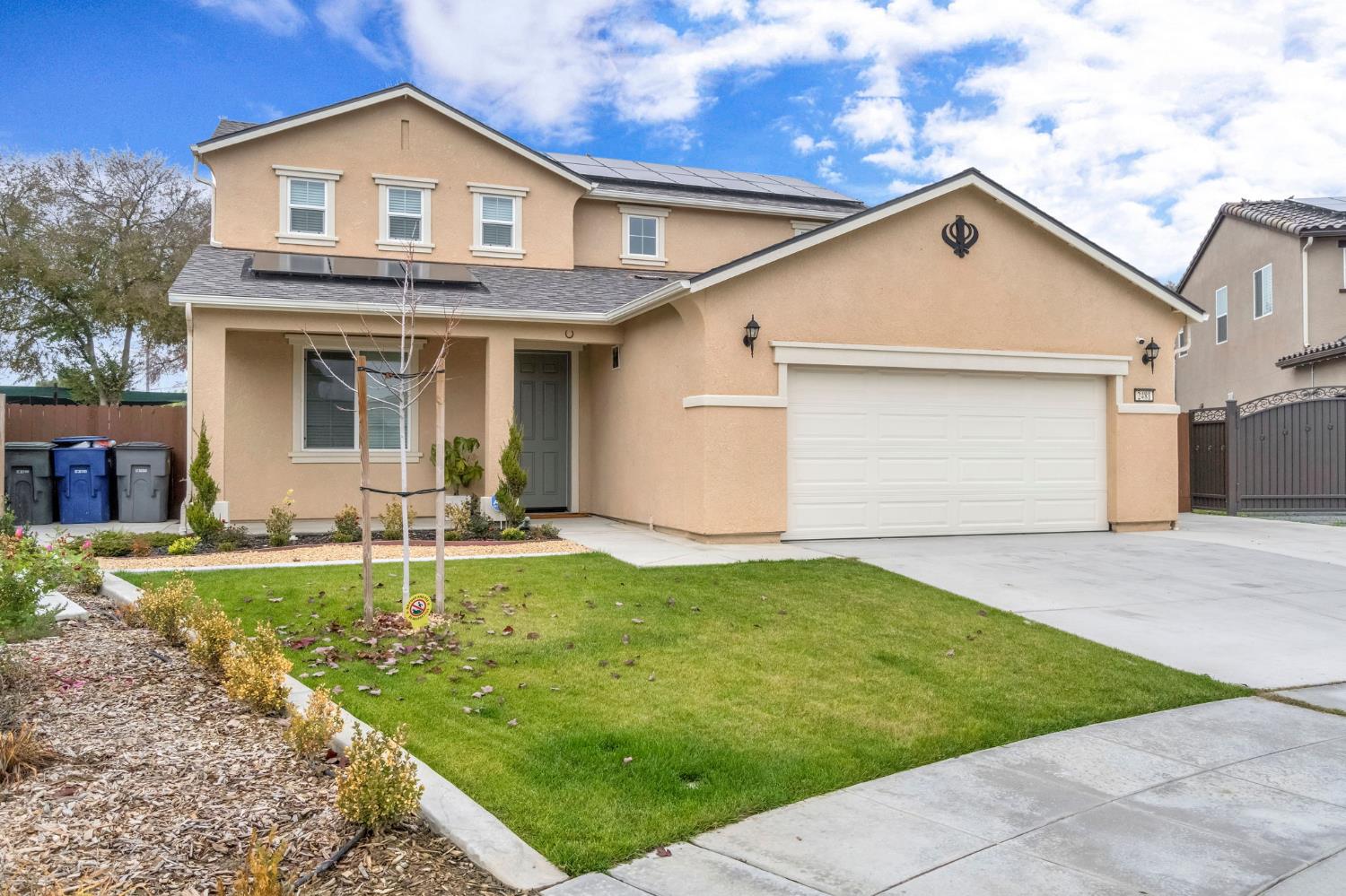 2481 N Pearwood Ave, Fresno, CA 93727