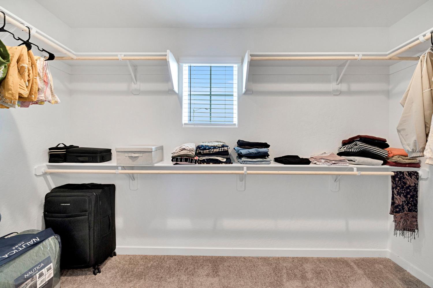 2481 N Pearwood Ave, Fresno, CA 93727